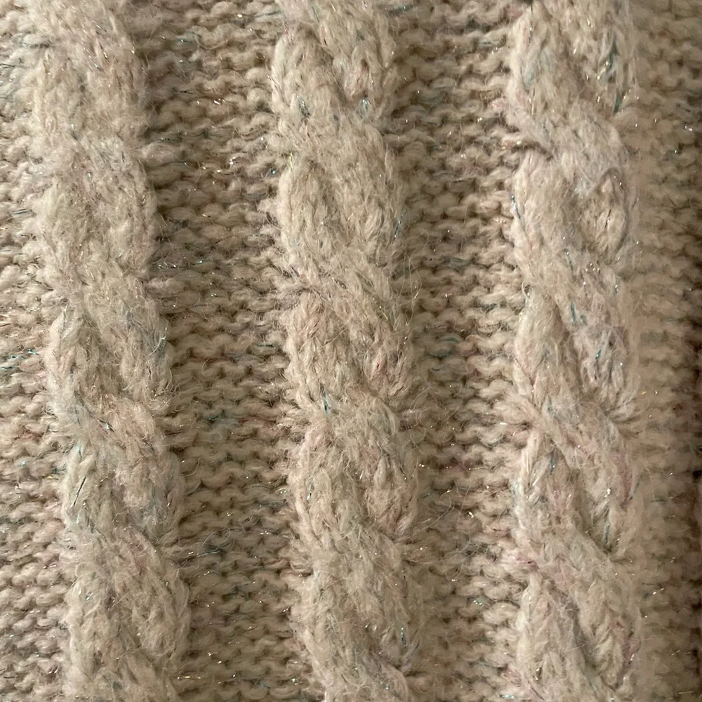 Zara sweater - Picture 4 of 4